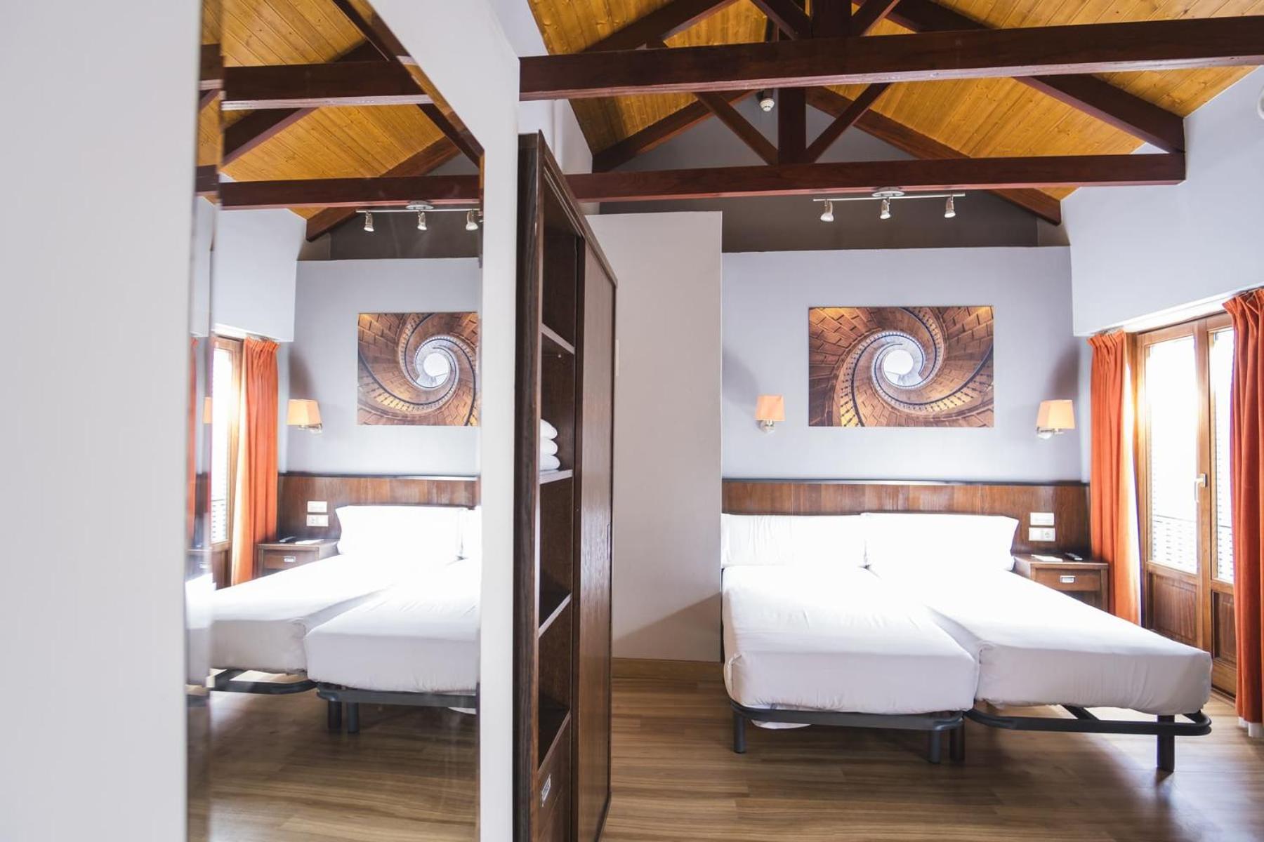 Hotel Alda Algalia Santiago de Compostela Ngoại thất bức ảnh